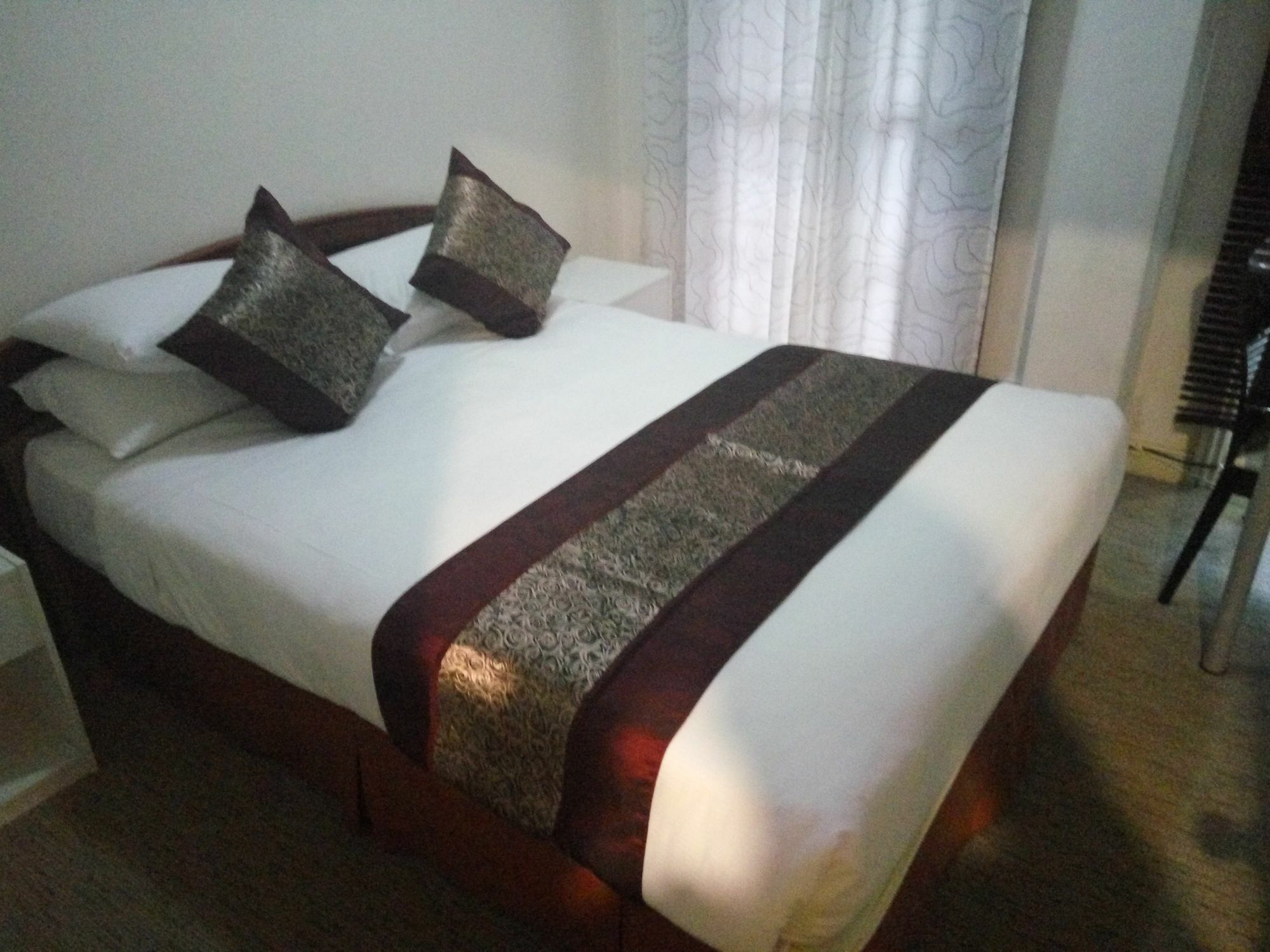 Hotel Twin Towers 4*