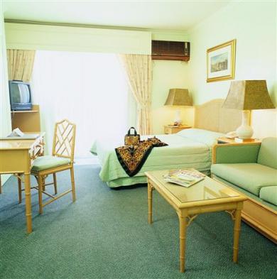 Gemini Hotel, 3*