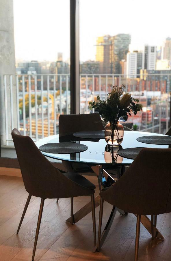 Apartment Redfern Apt With Great View *