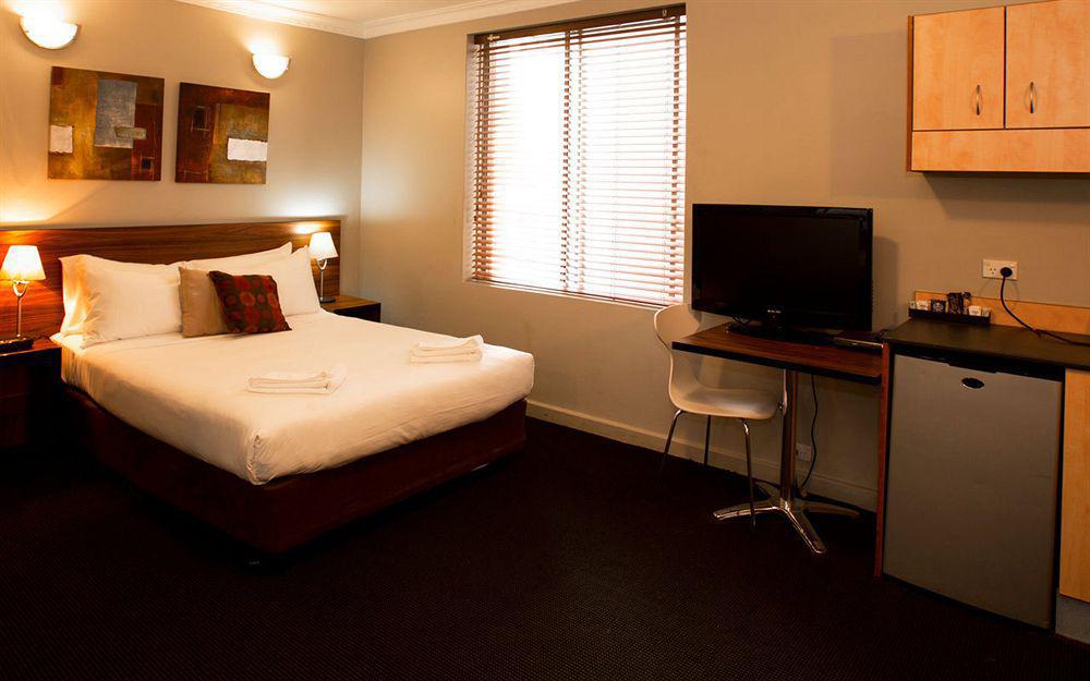 Uno Sydney
