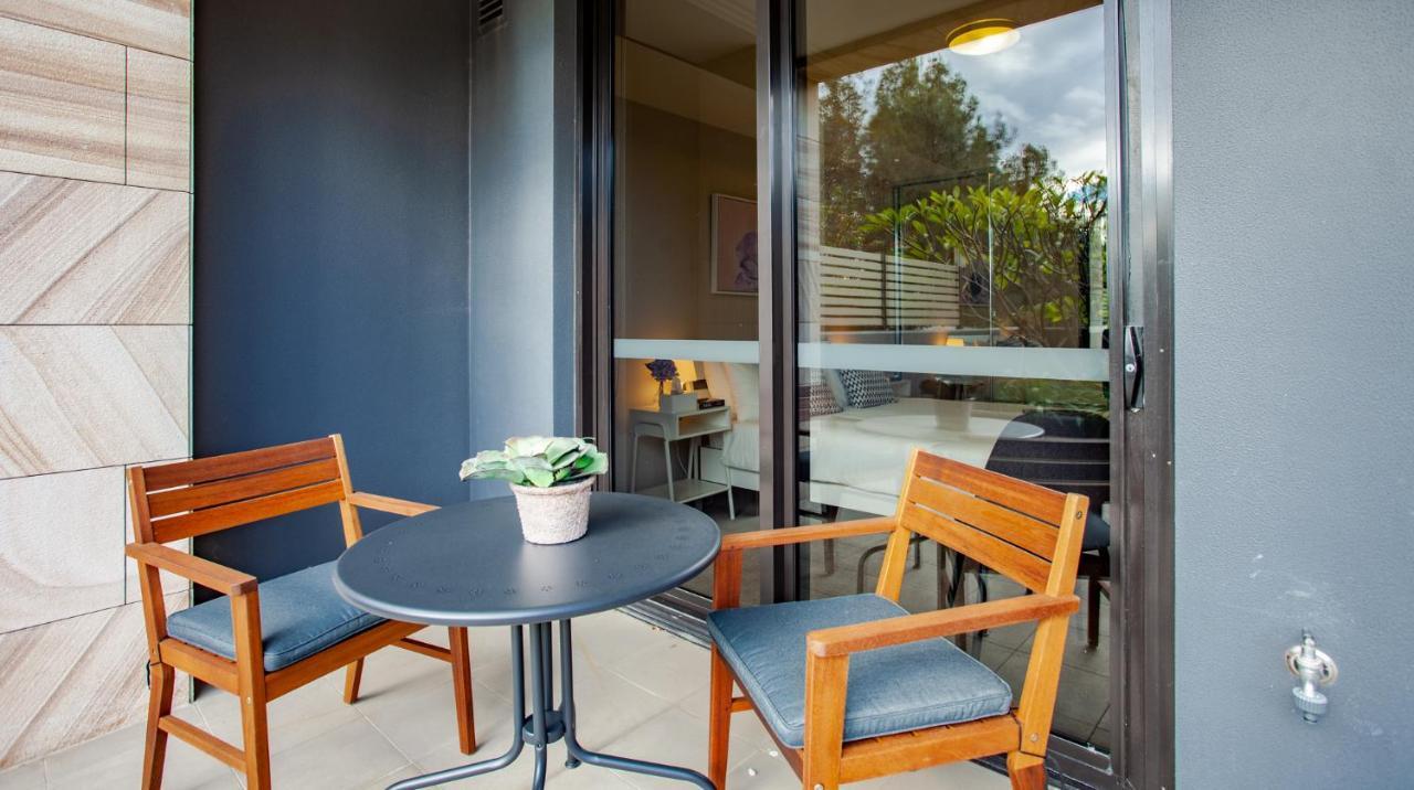 Hoama Properties At Wentworth Point Apartment Sydney
