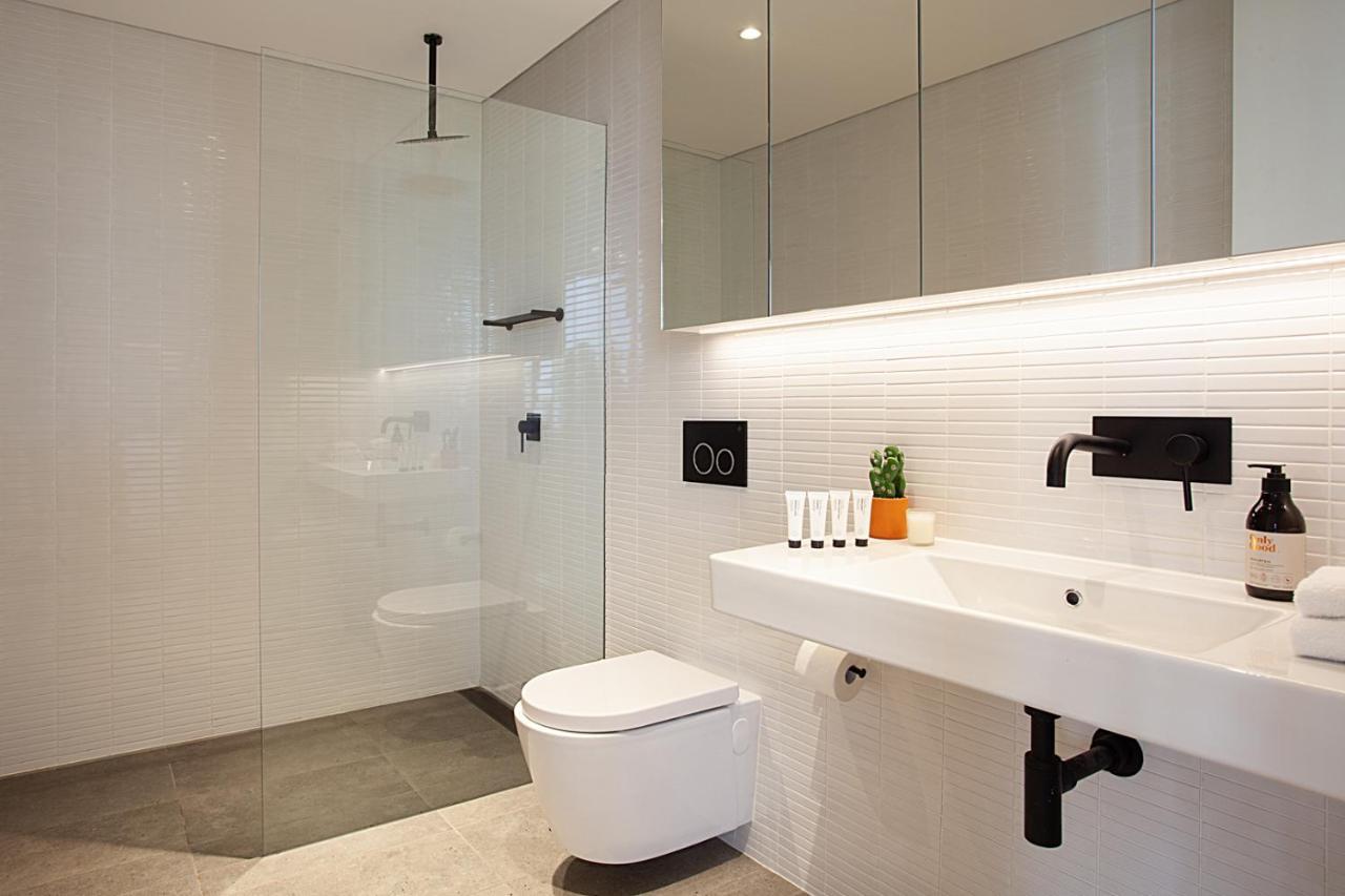 Short Lane By Urban Rest Apartment