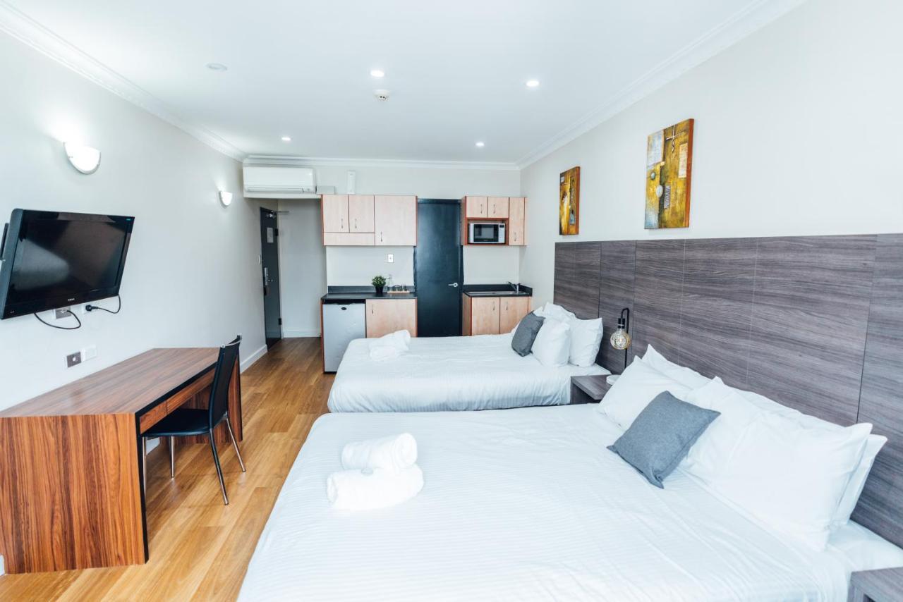 Uno Sydney