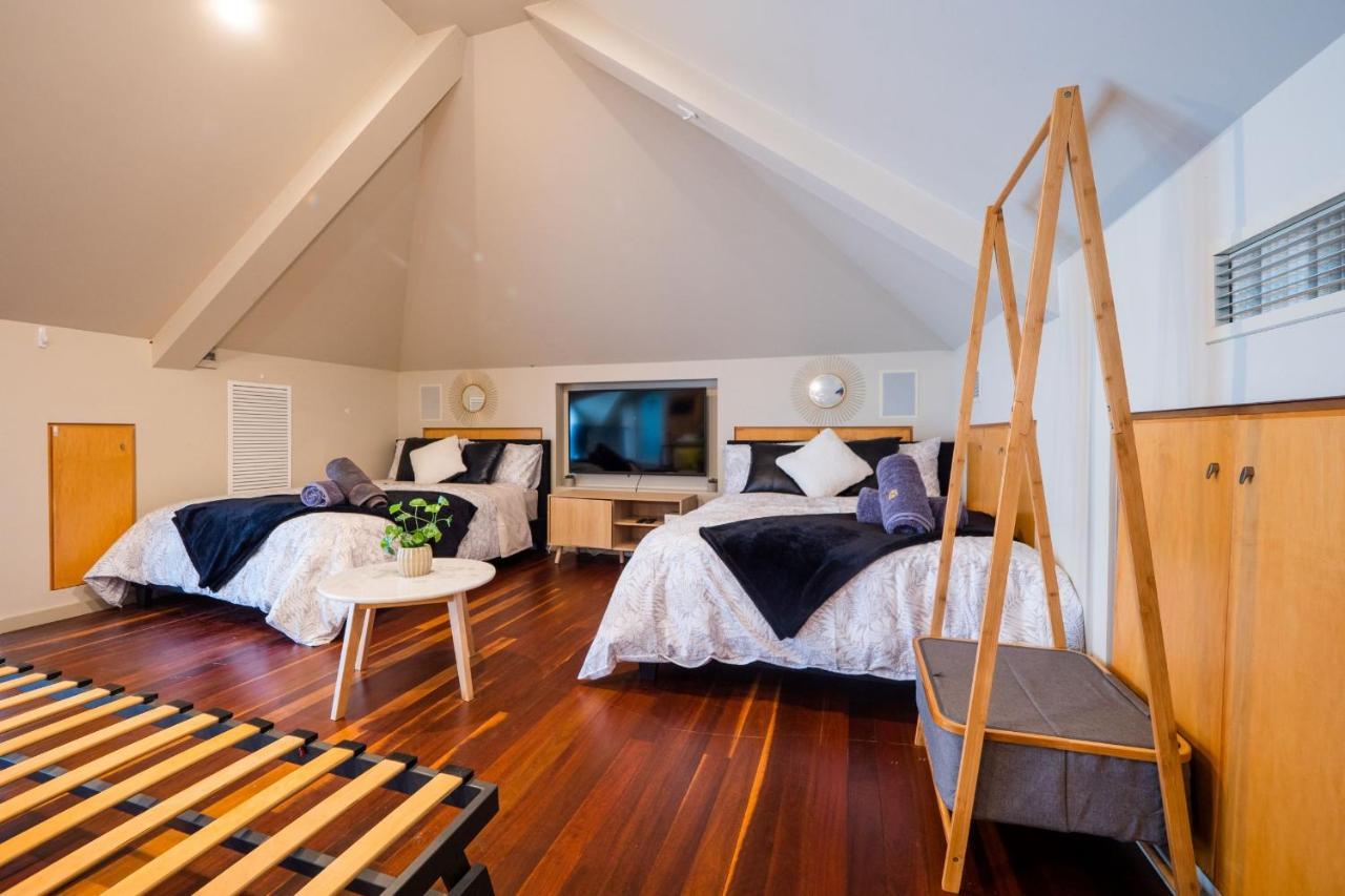 Quiet Private Studio In Strathfield With Kitchenette And Private Bathroom 3min To Station Sleeps 6 Apartment *