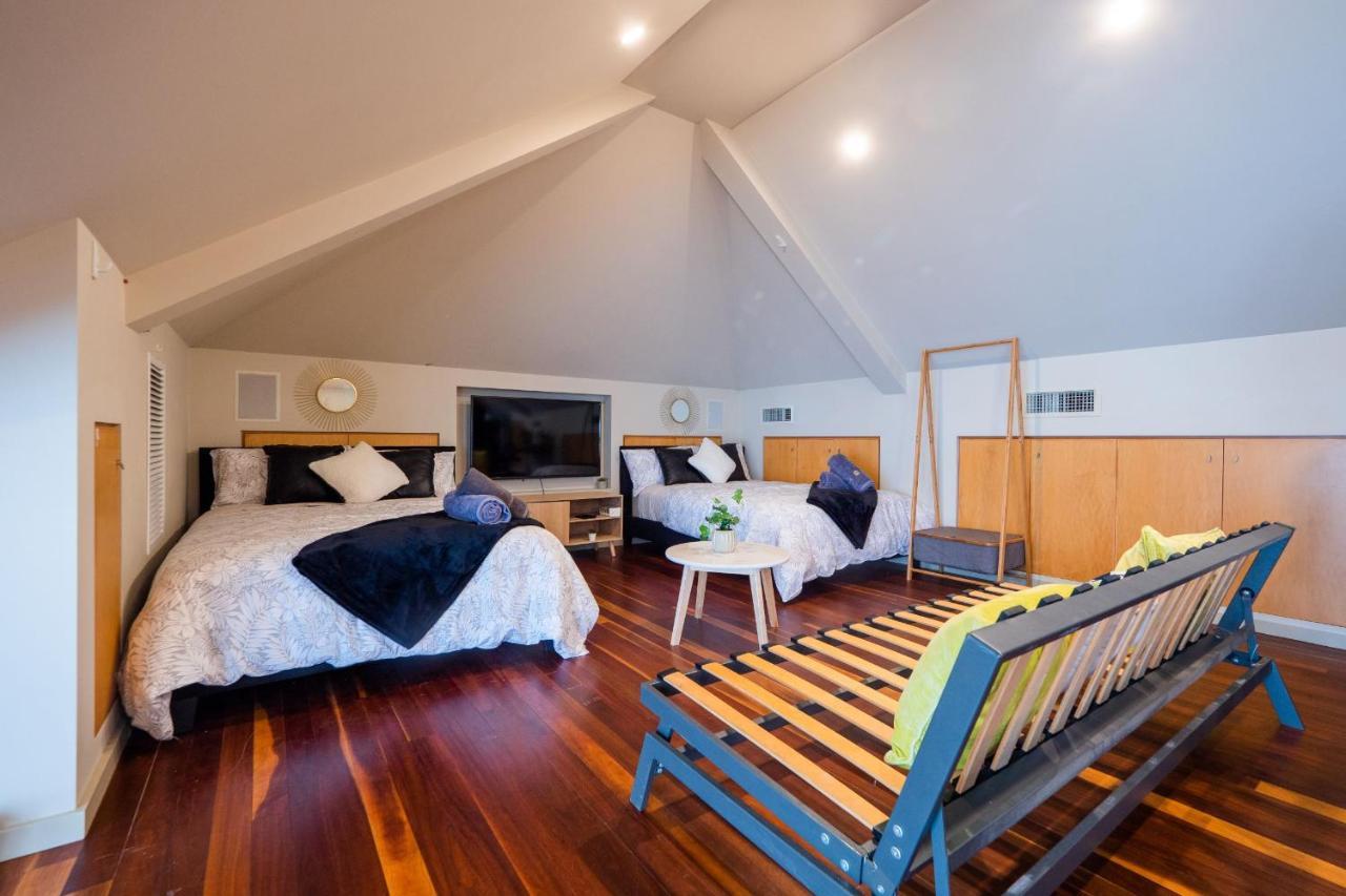Quiet Private Studio In Strathfield With Kitchenette And Private Bathroom 3min To Station Sleeps 6
