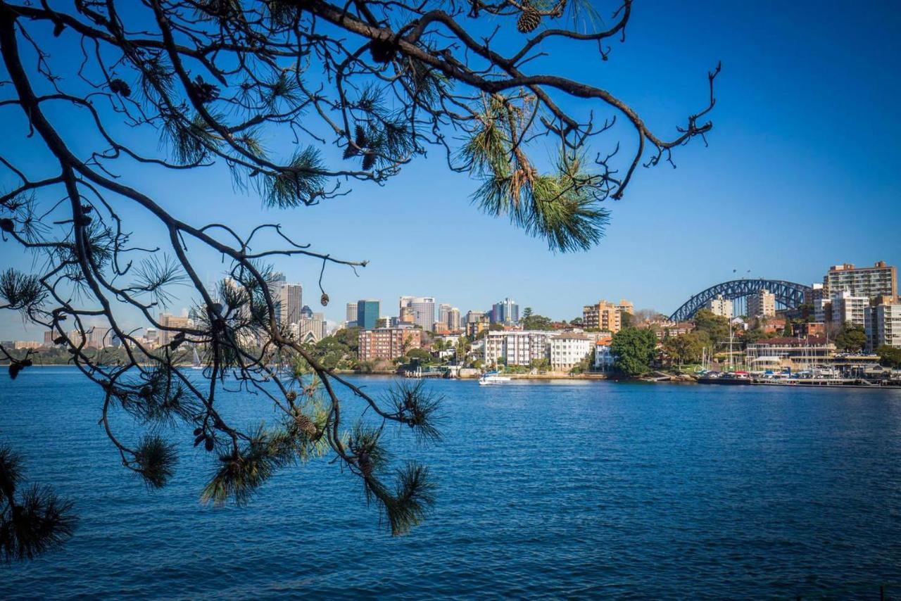 Million Dollar Harbour View Apartment Sydney
