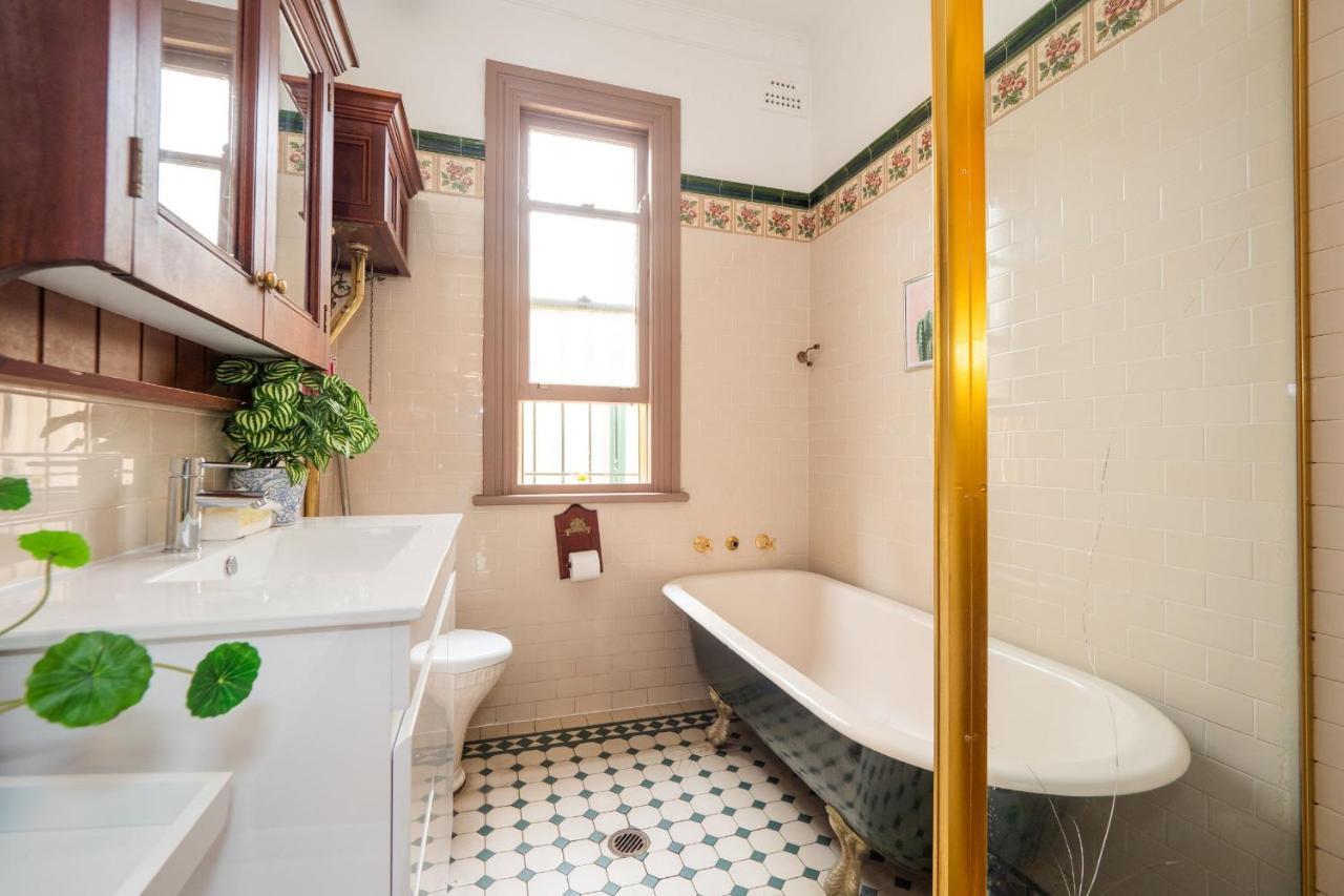 Quiet Private In Strathfield 3min To Train Station Sidney