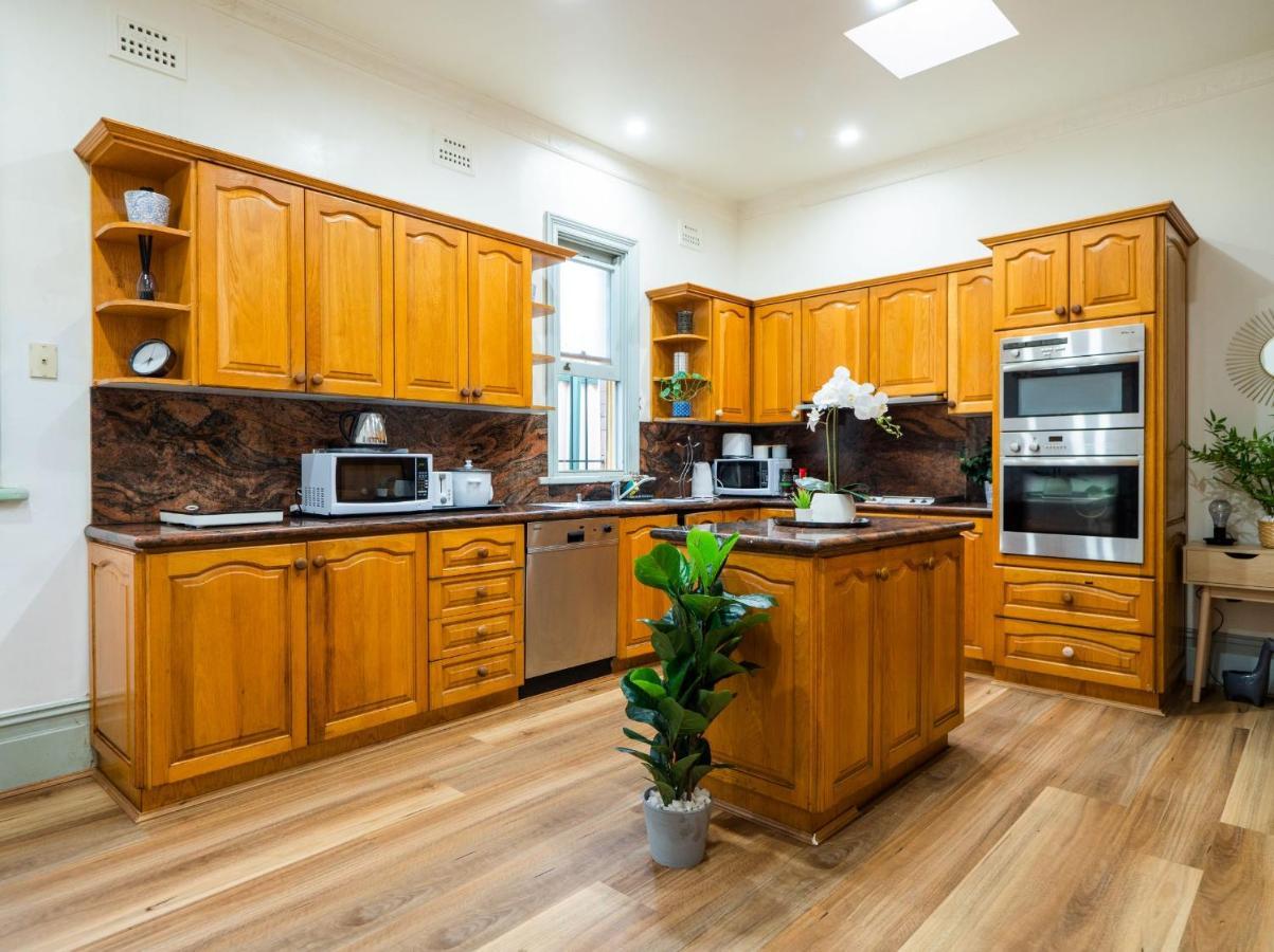 Quiet Private In Strathfield 3min To Train Station Sidney